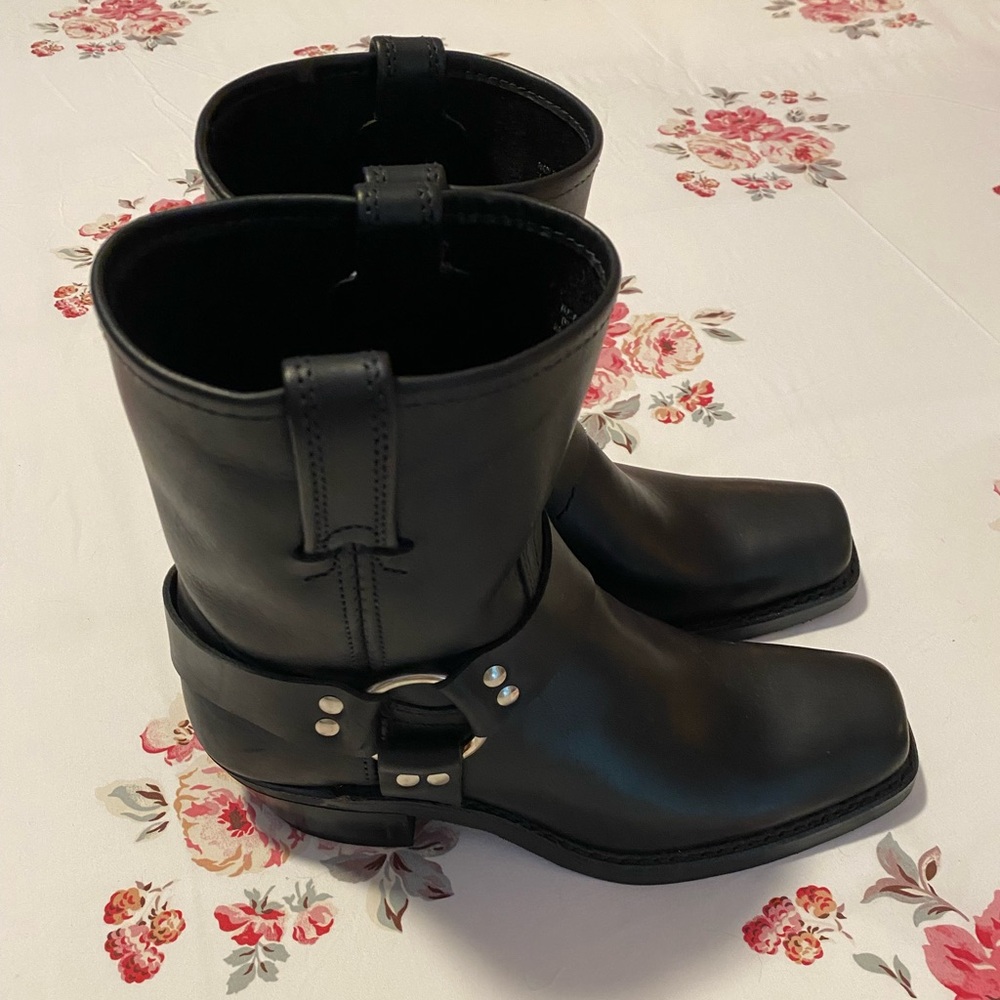Frye 8R Harness Boots 9 New - Picture 14 of 14